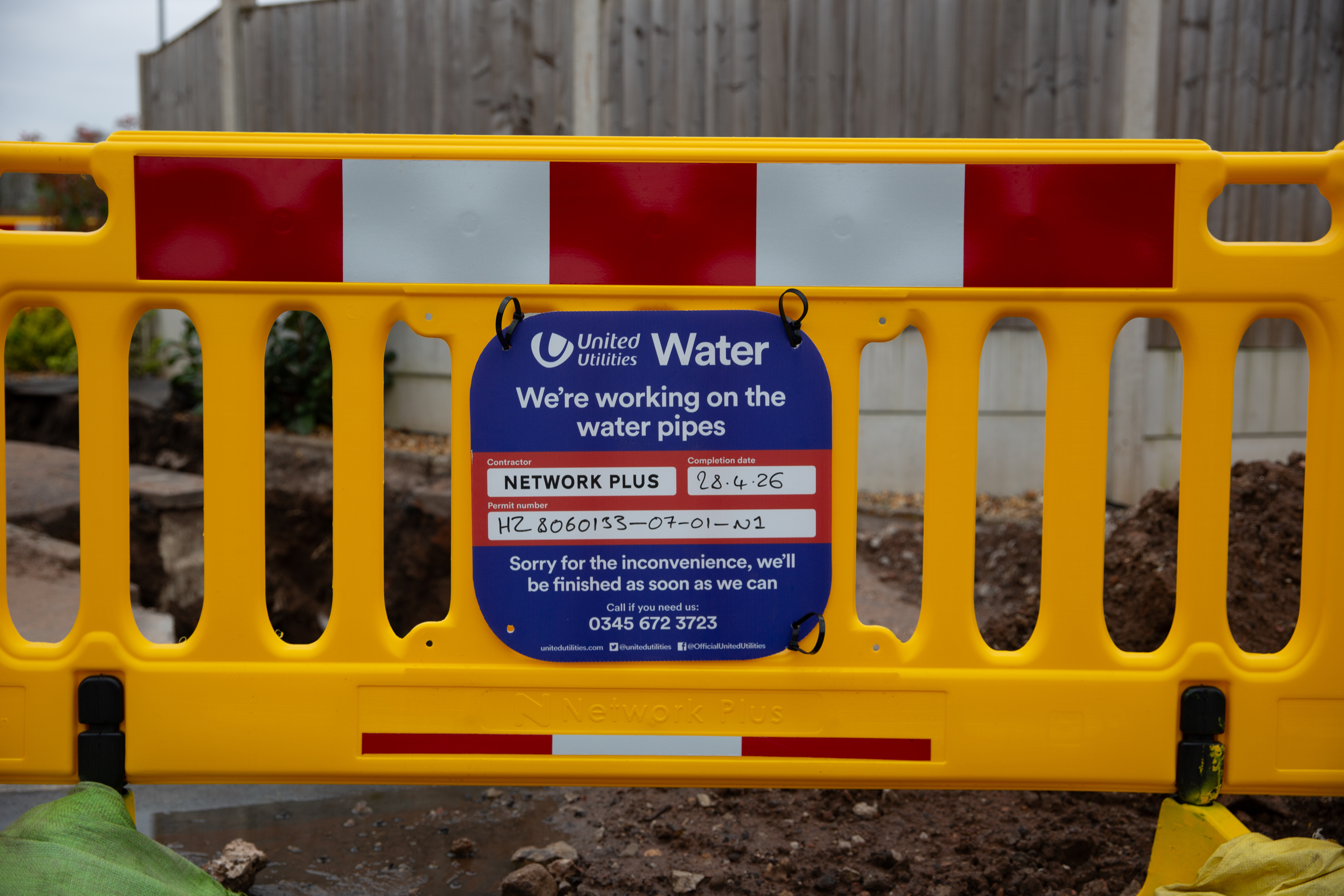 Road works barrier